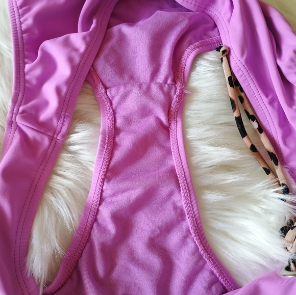 NWOT Pink Bikini - Picture 5 of 5